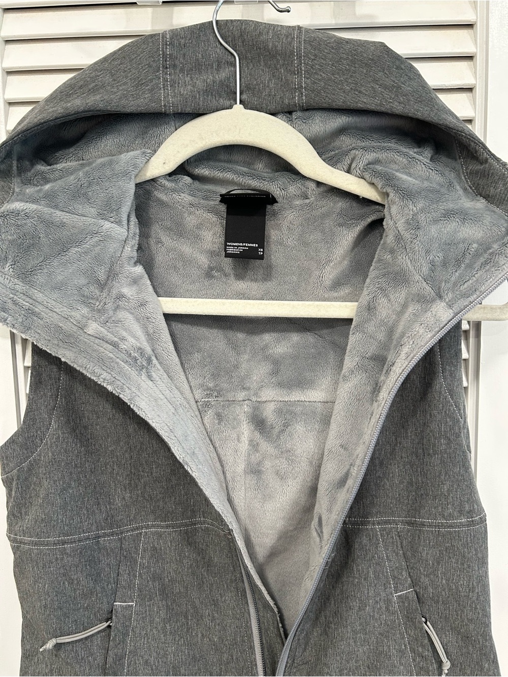 The North Face Womens Shelbe Raschel Hoodie Vest Fuzzy Lined Windwall Gray XS